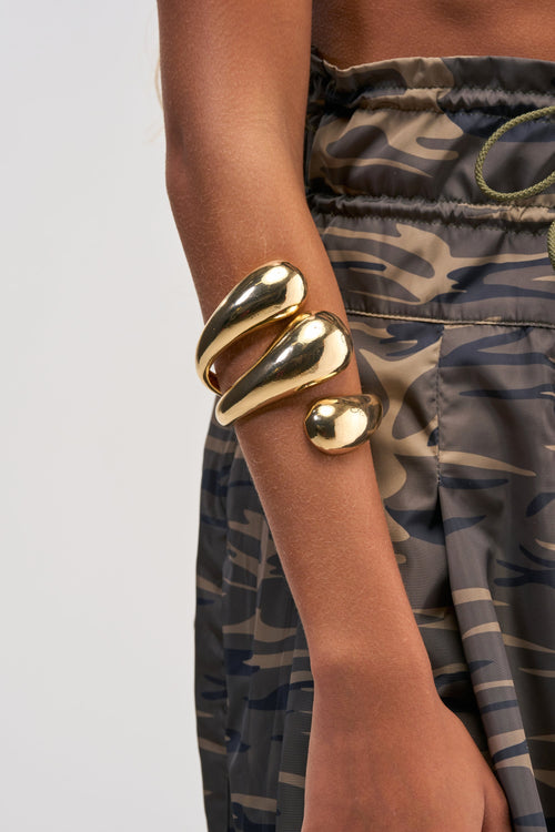 CECELIA METAL CUFF IN GOLD